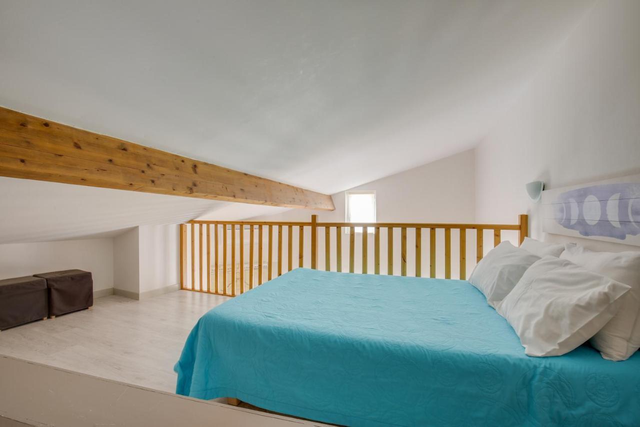 Logis Andraud Studios Saint-Émilion Buitenkant foto