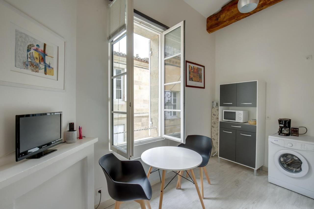Logis Andraud Studios Saint-Émilion Buitenkant foto