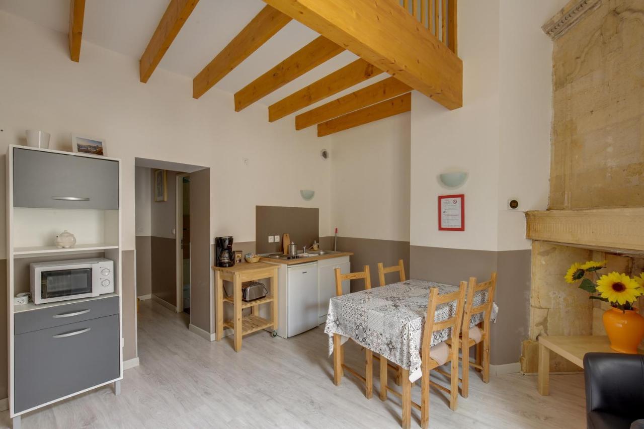 Logis Andraud Studios Saint-Émilion Buitenkant foto