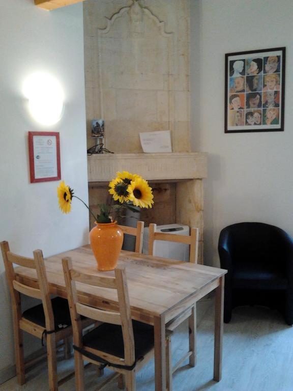 Logis Andraud Studios Saint-Émilion Kamer foto
