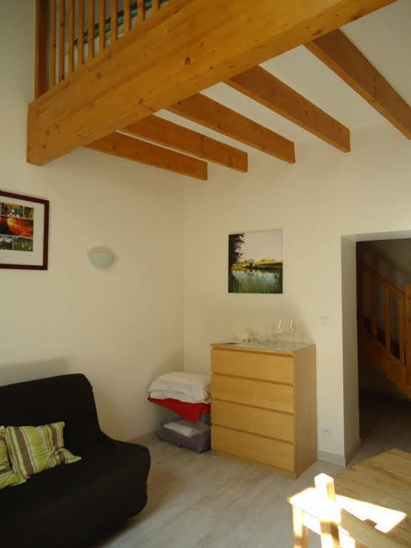 Logis Andraud Studios Saint-Émilion Buitenkant foto
