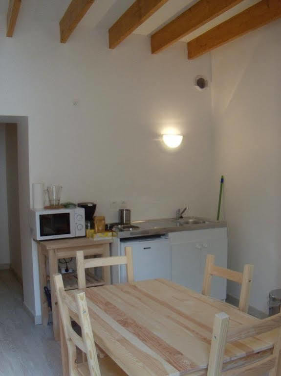 Logis Andraud Studios Saint-Émilion Buitenkant foto